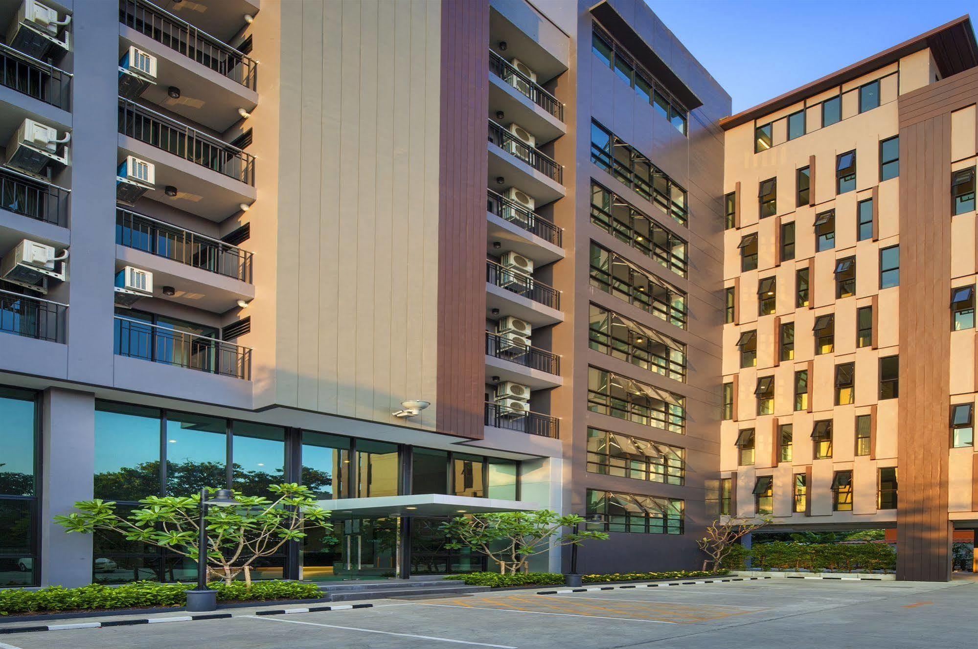 Livotel Hotel Lat Phrao Bangkok Luaran gambar