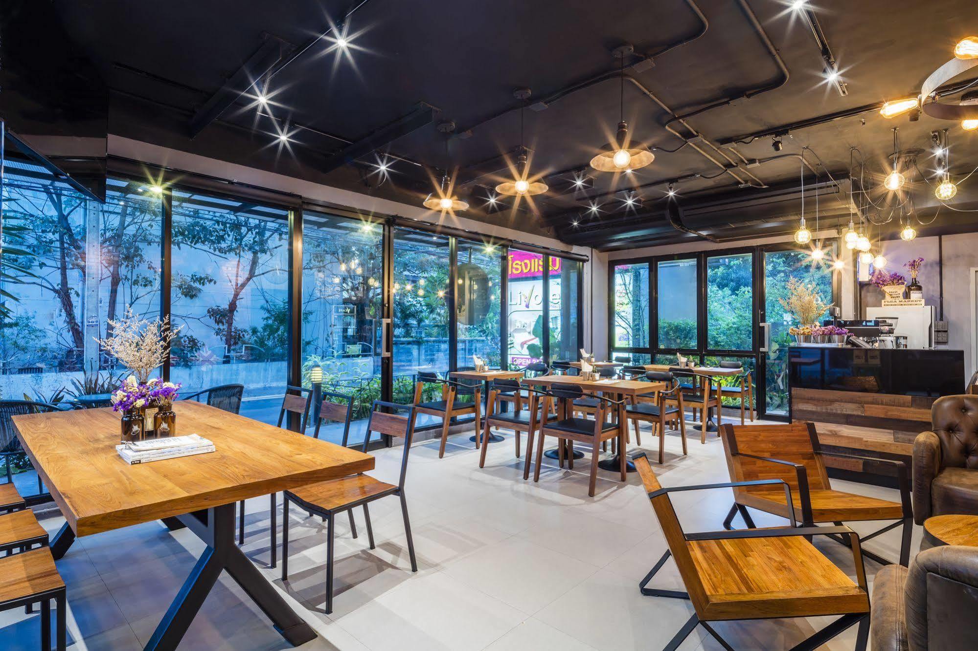 Livotel Hotel Lat Phrao Bangkok Luaran gambar
