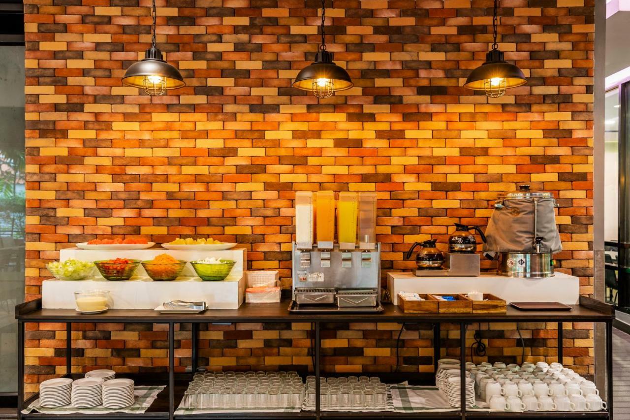 Livotel Hotel Lat Phrao Bangkok Luaran gambar